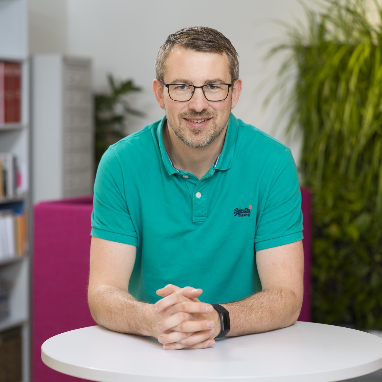 Porträtt av Asgeir Astvaldsson, researcher